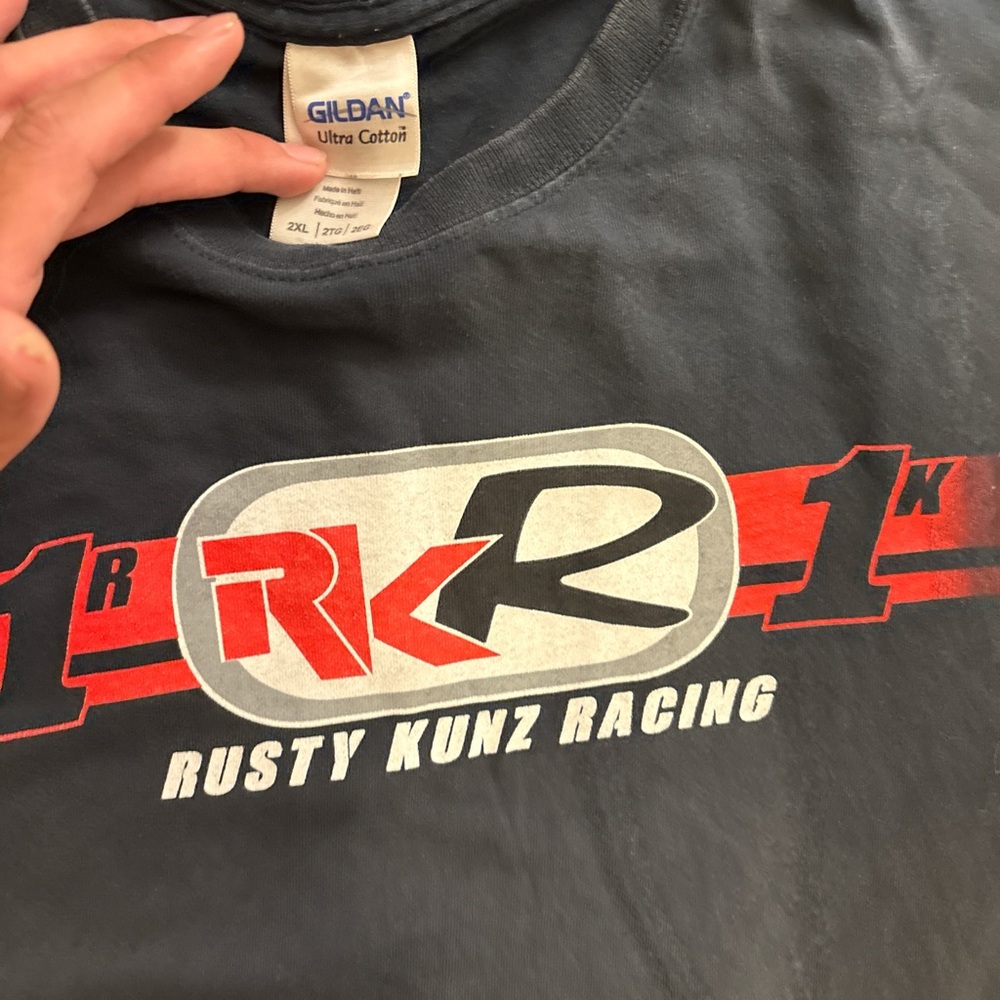 Gildan Rusty Kunz Racing Tee - Red and Black on Gray